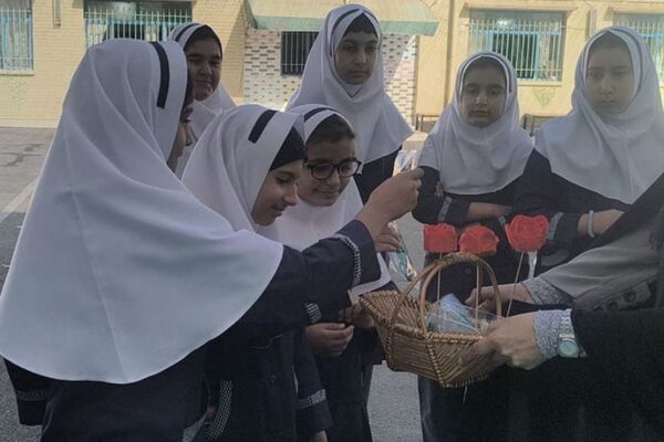 دبستان کیهانی، غرقِ در شور و نشاط میلاد حضرت زینب (س) 