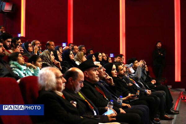افتتاحیه نوزدهمین جشنواره بین‌المللی فیلم مستند ایران «سینماحقیقت»