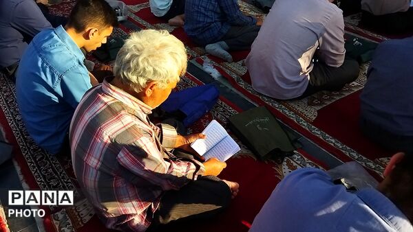قرائت دعای عرفه در مسجد جامع  نیشابور-۲