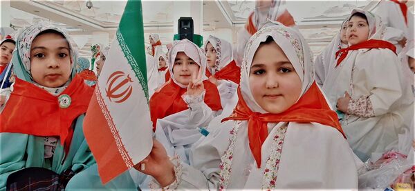 جشن تکلیف 3 هزار نفری دختران در حرم حضرت معصومه(س)
