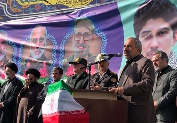 حضور اقشار مختلف مردم شهرری در مراسم راهپیمایی روز ۱۳ آبان