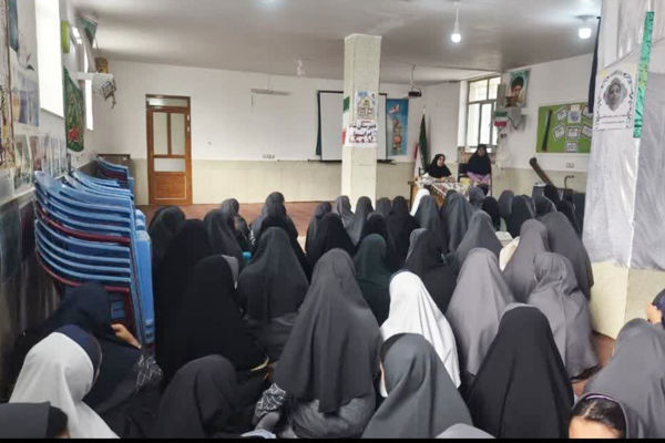 همه چیز مهیای ورود دانش آموزان در مدارس آباده