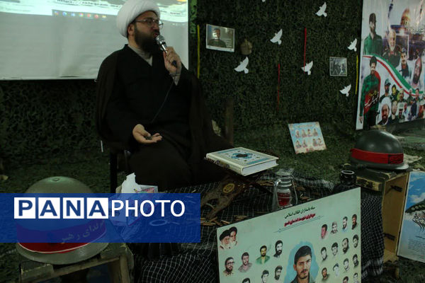 جلوه‌هایی از یادواره شهدای دبیرستان سید احمد فاتحی یک قم