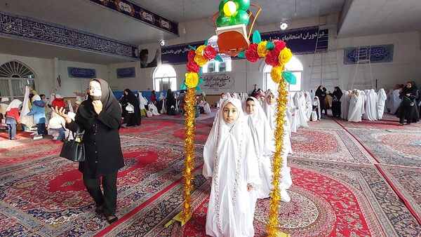جشن تکلیف دانش‌آموزان دختر پایه سوم شیروان