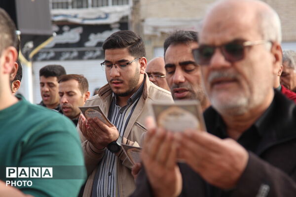 برپایی باشکوه نماز عید فطر در یزد