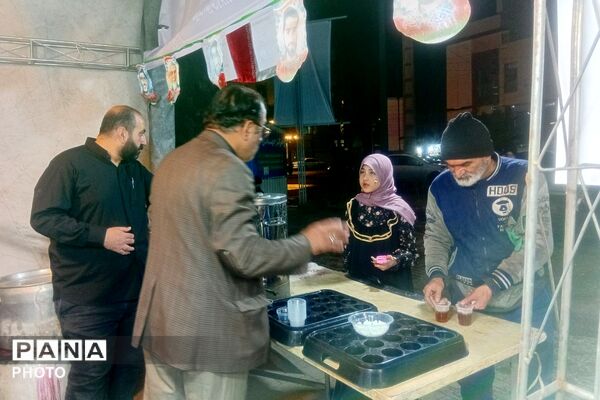 برپایی موکب معاونت پرورشی و تربیت‌بدنی در میدان نماز شهرری
