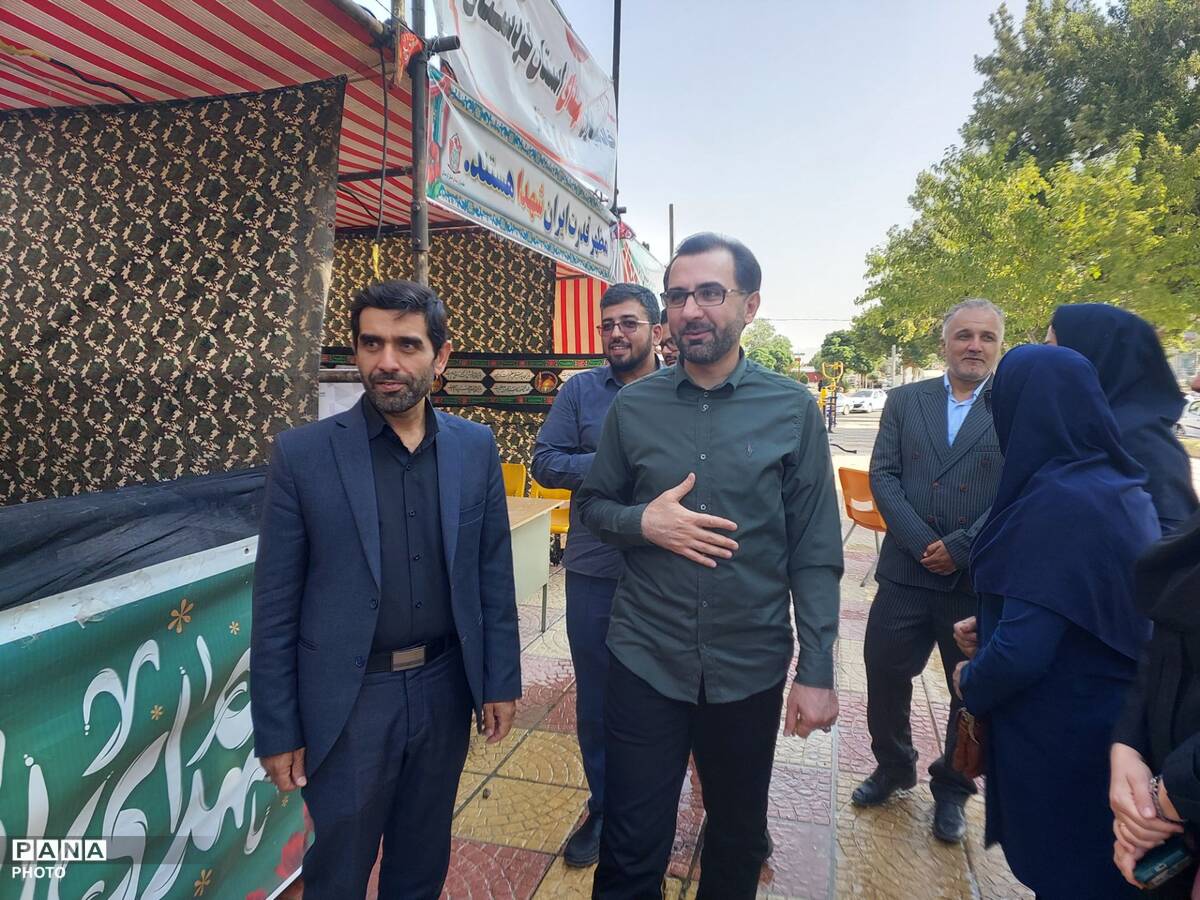 بازدید قائم مقام رئیس سازمان دانش‌آموزی از موکب اربعین در سنندج