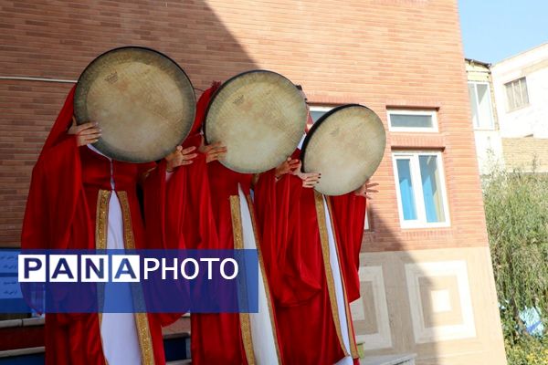مراسم گرامیداشت روز دانش‌آموز  در دبیرستان نبوت شهرستان ملارد