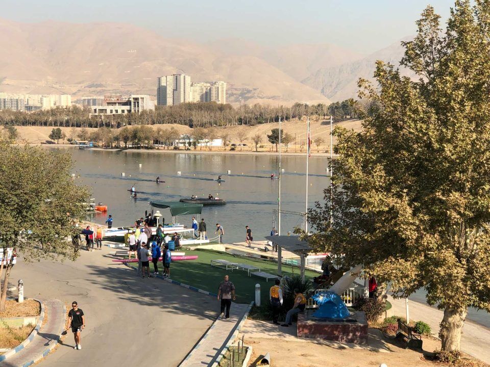 آغاز رقابت‌های آب‌های آرام قهرمانی کشور در دریاچه آزادی