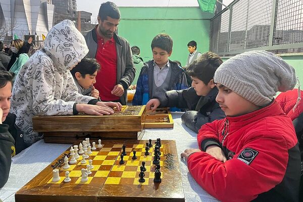 برگزاری جشنواره بهار در بهار در دبستان البرز رودهن 