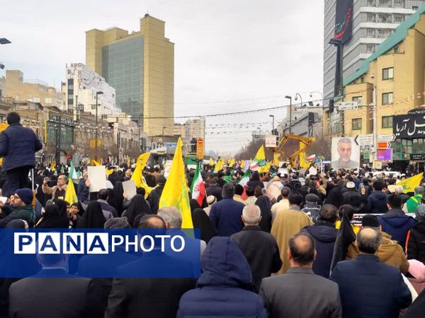 مراسم تشیع نمادین پیکر شهید سید حسن نصرالله در مشهد