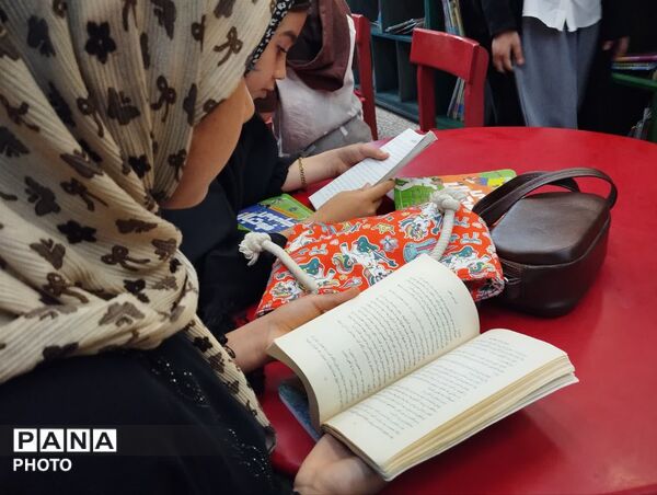 جشن دانش آموزی «مباهله» در کتابخانه امام علی(ع) قم