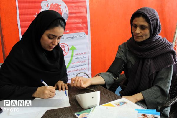 همایش هفته سلامت  در سالن حجاب شهرستان سملقان 