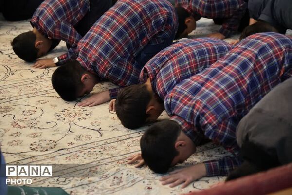 جشن تکلیف دانش آموزی پسران منطقه ۲ تهران