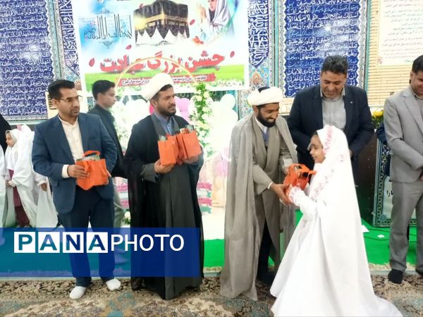 جشن تکلیف دانش‌آموزان دختر شهرستان فهرج 