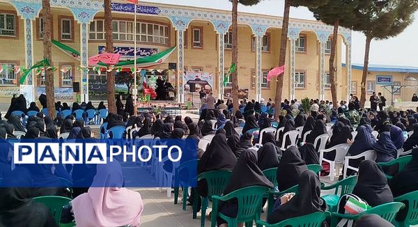 آغاز سال تحصیلی جدید و نواختن زنگ مهر در کاشمر