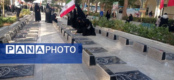 مراسم یادواره شهدای نیشابور درجوار آرامگاه فضل بن شاذان