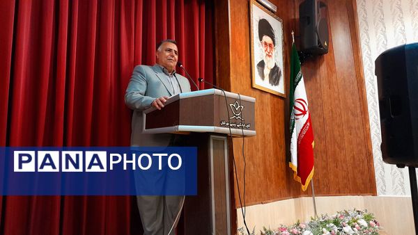 مراسم شب شعر شهدا در کانون مهرتابان نیشابور