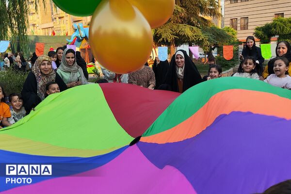اجرای ویژه‌برنامه‌های فرهنگی و شاد برای کودکان به همت گروه جهادی ندای رسا در عید غدیر