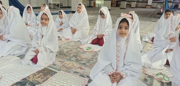جشن تکلیف پایه سوم دبستان شهید ابراهیم تنیده در زیارت سید مظفر
