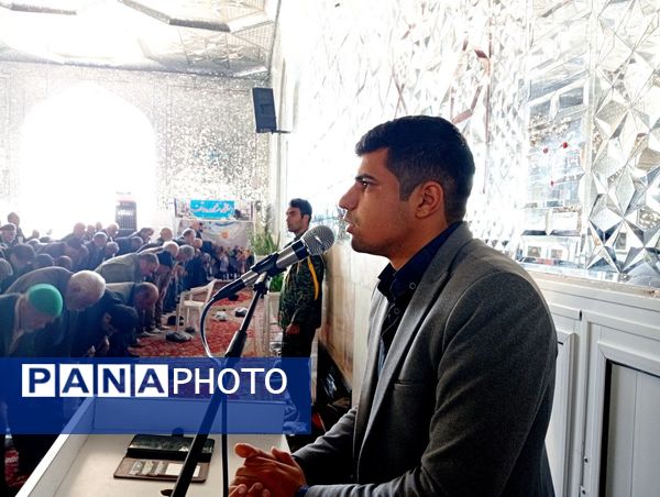 نماز جمعه در کاشمر 