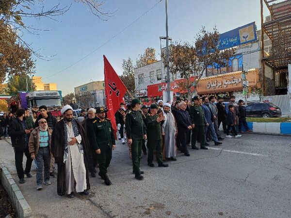 استقبال پرشور مردم از شهدای گمنام در شهرستان شیروان