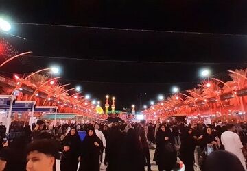 عشق به اباعبدالله الحسین همتا ندارد