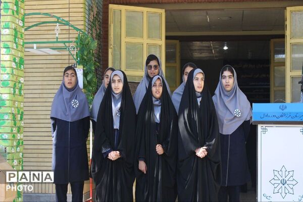 جشن عاطفه‌ها؛ تمرین مهربانی در مدارس اسفراین
