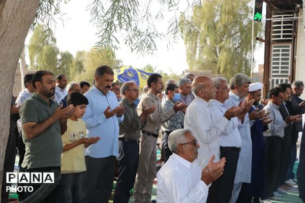 شکوه بندگی در عید قربان؛ فهرج یکپارچه غرق در نیایش شد