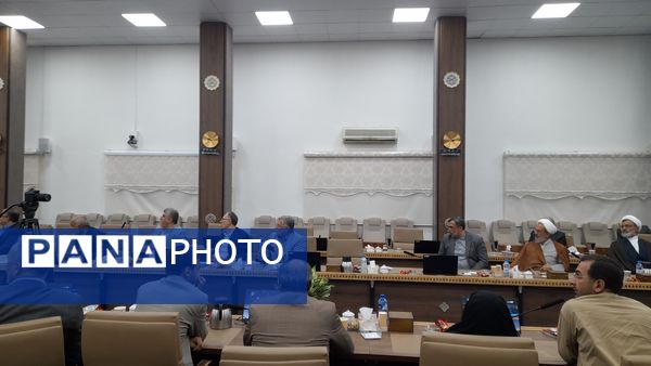 تماشای کشتی المپیک در استانداری مازندران با حضور وزیر آموزش و پرورش