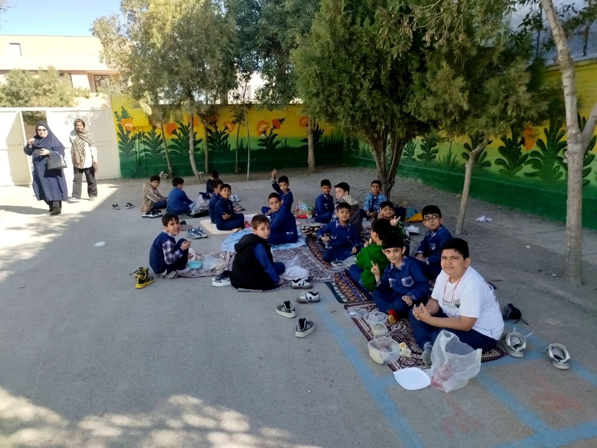 صبحانه سلامت در مدرسه مبین شهرستان شیروان