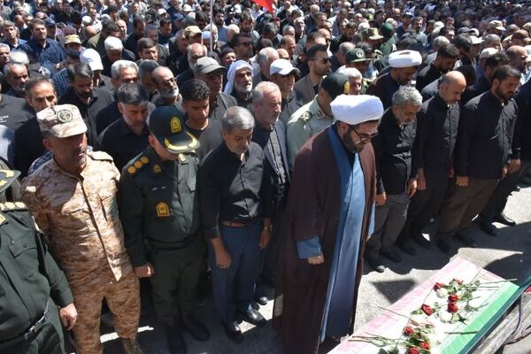 قروه در سوگ لاله سرخ فراجا؛ وداع حماسی مردم با شهید محمد حسن‌بیگی