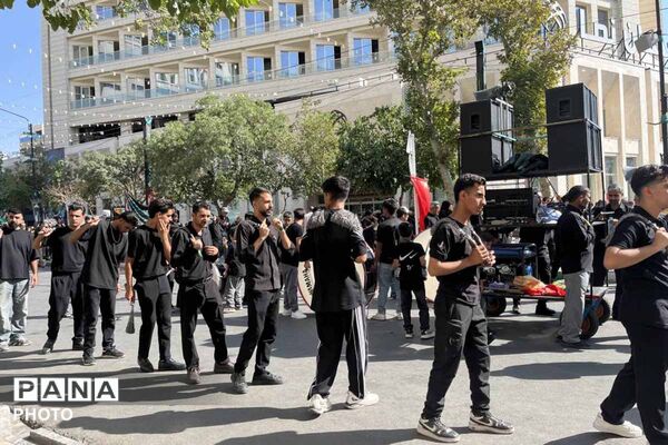 مشهد در سوگ امام رضا(ع)؛ حرم رضوی میزبان دلهای داغدار