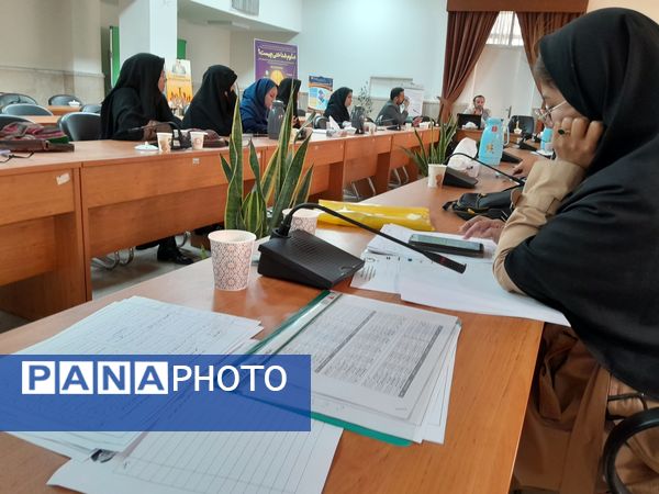 دوره تربیت معلم اقدام پژوهی در سطح نواحی مشهد