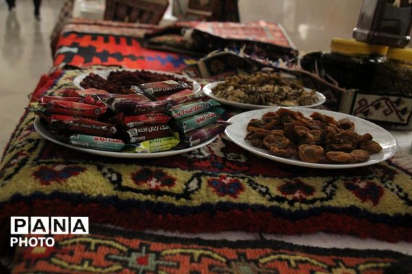 سیری در نمایشگاه دستاوردهای کانون‌های فرهنگی‌ تربیتی در آذربایجان شرقی