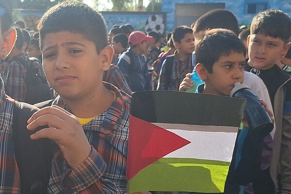 دانش آموزان شیرازی جنایات اسرائیل را محکوم کردند