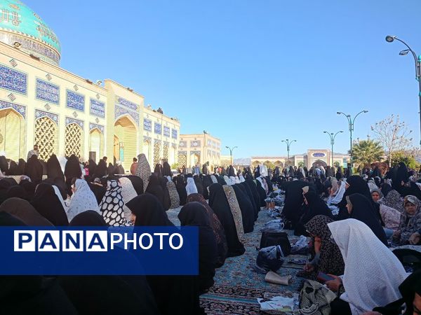 نماز عید فطر ۱۰ هزار نفری در کاشمر 