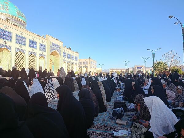 نماز عید فطر ۱۰ هزار نفری در کاشمر 