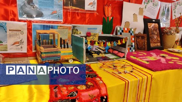 نمایشگاه مدرسه انقلاب در دبیرستان نمونه دولتی 9 دی یاسوج