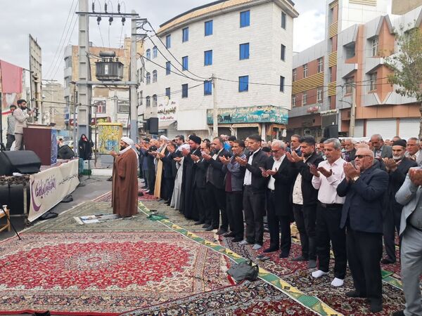 نماز عید فطر در مصلی شهرستان قدس