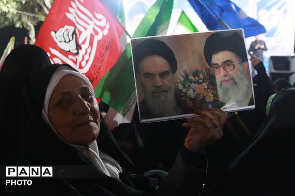 رزمایش اقتدار با حضور گردان‌های جانفدا در نسیم‌شهر