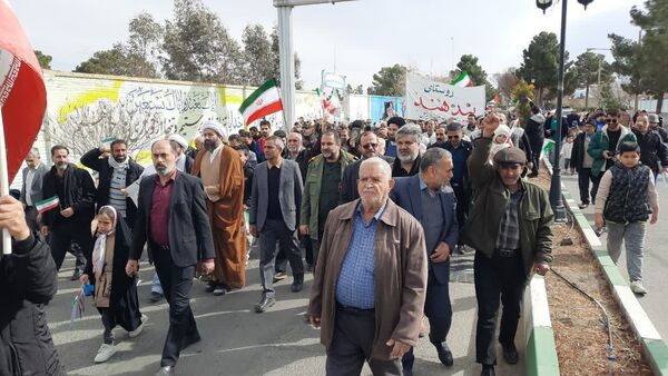 راهپیمایی 22 بهمن در شهر کهک