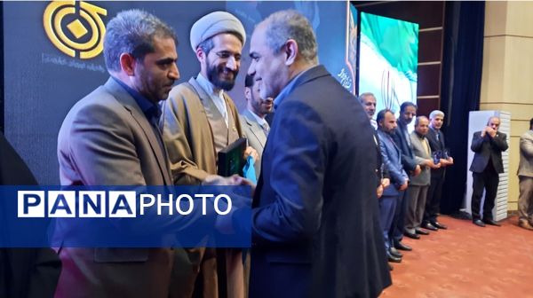  اختتامیه دهمین جشنواره کشوری نوجوان خوارزمی در مشهد