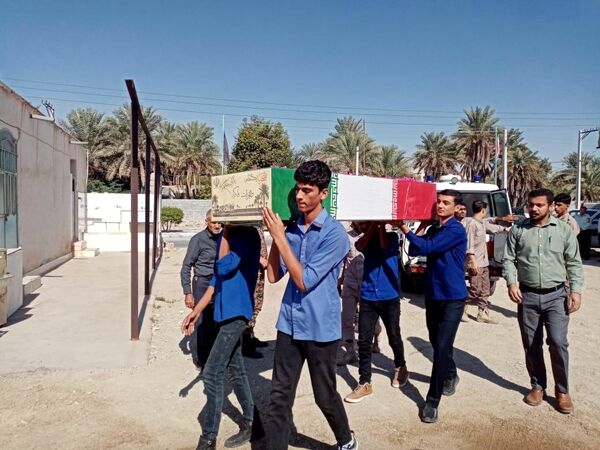 آیین استقبال باشکوه از شهید گمنام در مسجد مهدیه فین