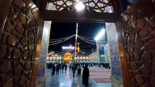 مشهد، غرق نور علوی در شب ولادت امیر مؤمنان (ع)
