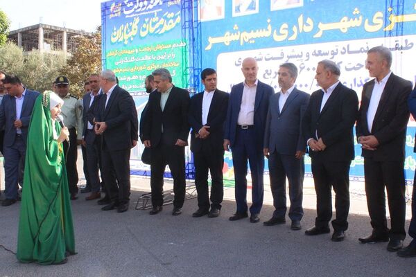 بهارستان روی ریل پیشرفت، افتتاح چندین طرح خدماتی و عمرانی