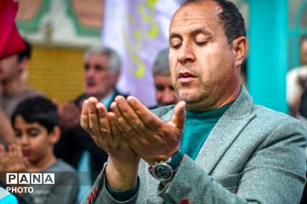 برپایی سفره افطاری در مسجد علی ابن ابیطالب نسیم‌شهر