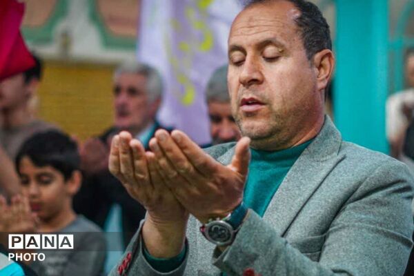 برپایی سفره افطاری در مسجد علی ابن ابیطالب نسیم‌شهر