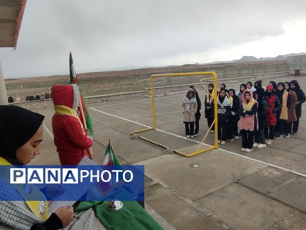 نغمه‌های آزادی در آوای دانش‌آموزان روستای درخت سنجد 