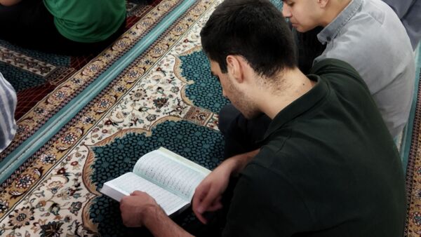 انس با قرآن در دبیرستان شاهد ابوذر غفاری 